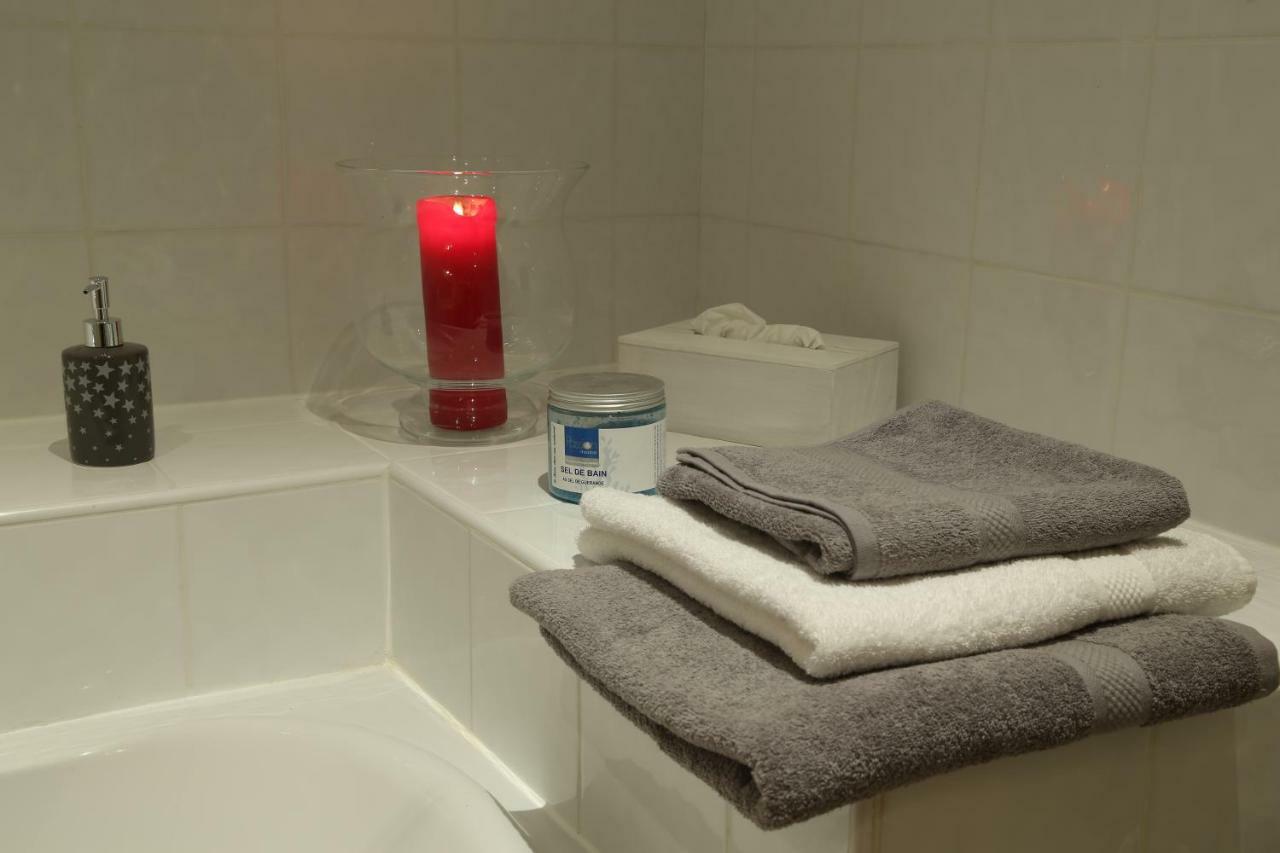 La Sicorie Bed & Breakfast Saint-Germain-le-Guillaume ภายนอก รูปภาพ